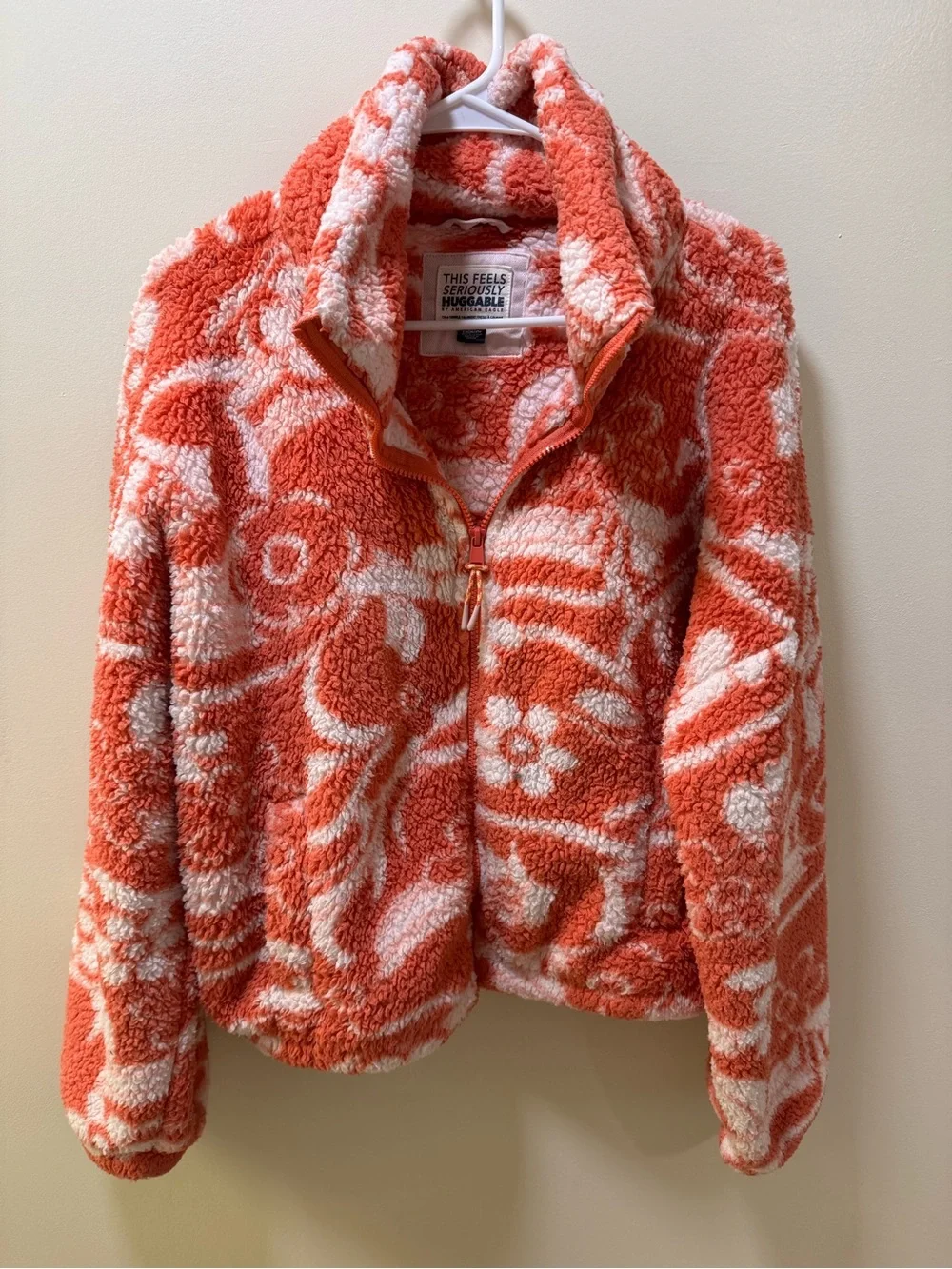 American Eagle Zip-Up Bear Hug Sherpa Huggable Sweatshirt Red XS/S